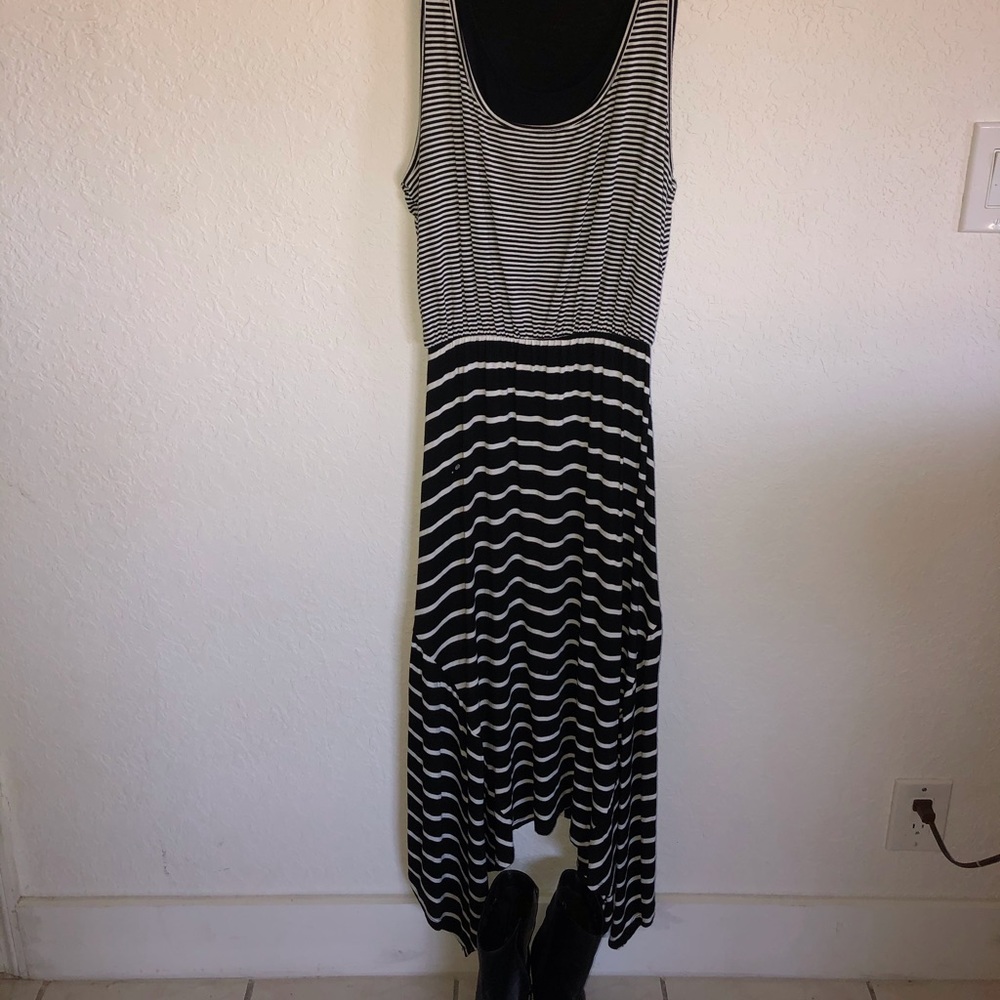Style and company black and white dress
